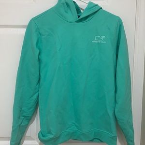 vineyard vines sweatshirt